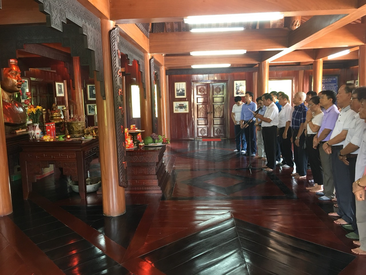 Nha tương niem HVT